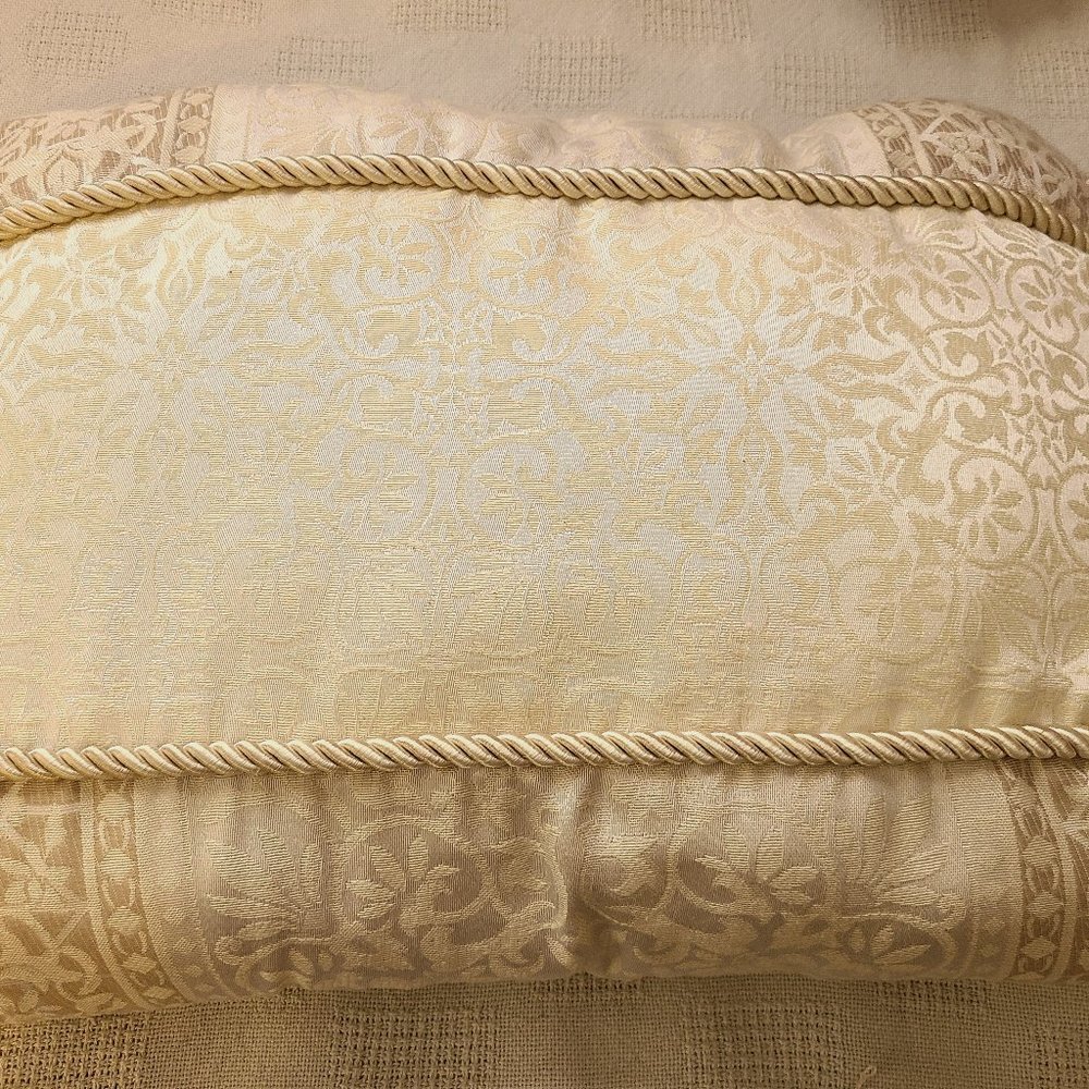 2 Matching Cream Colored Throw Pillows
